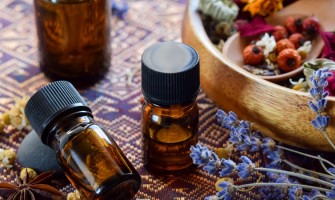 What essential oils work to treat headaches