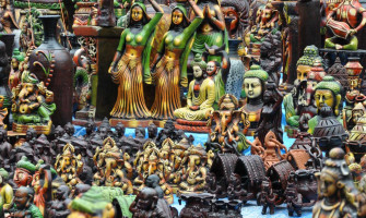 The Art of Gifting: Unique Handicrafts from India